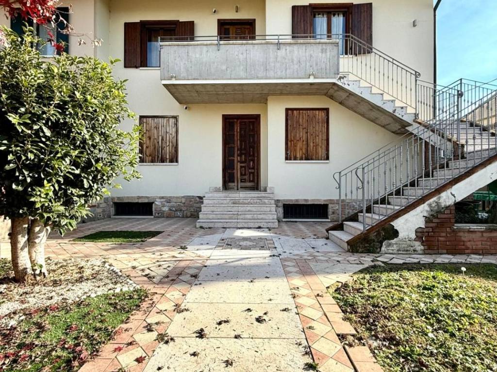 Villa a Lonigo - Foto 2