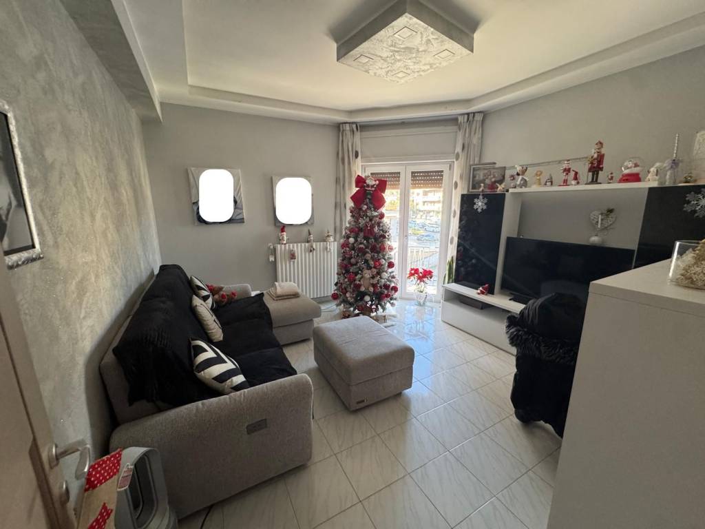 Appartamento a Benevento in Via Maria Pacifico - Foto 2