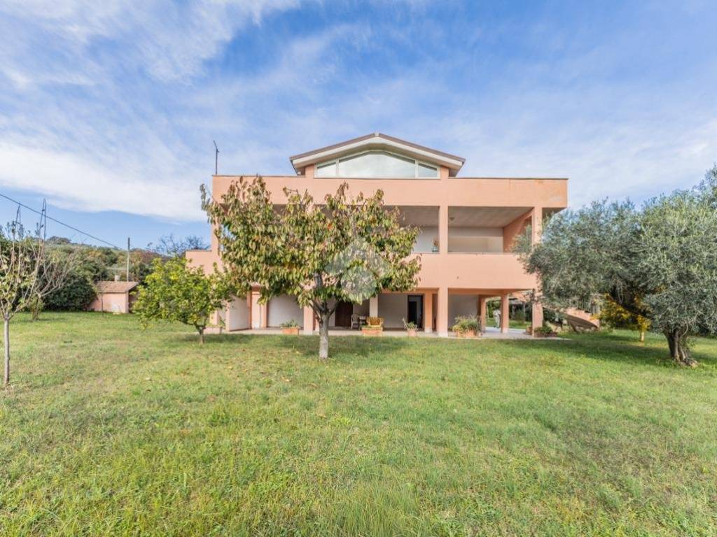 Villa a Bracciano in Via della acquarelle, 3 - Foto 5