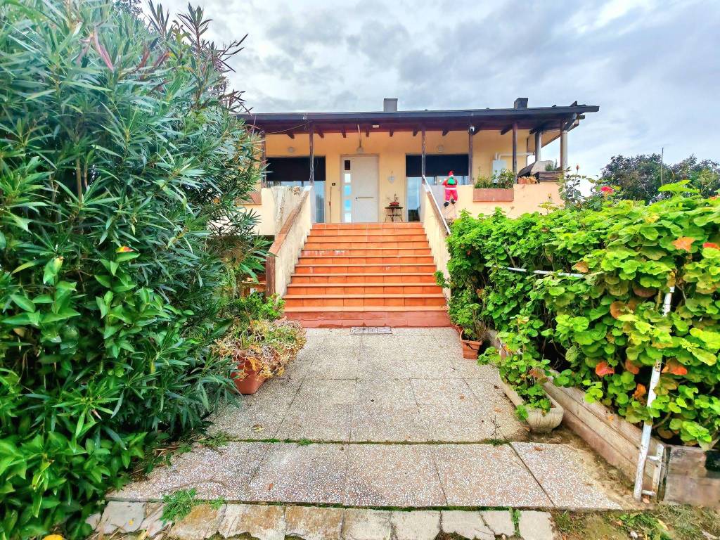 Villa a Montesilvano in Strada Comunale per Spoltore, 21 - Foto 2