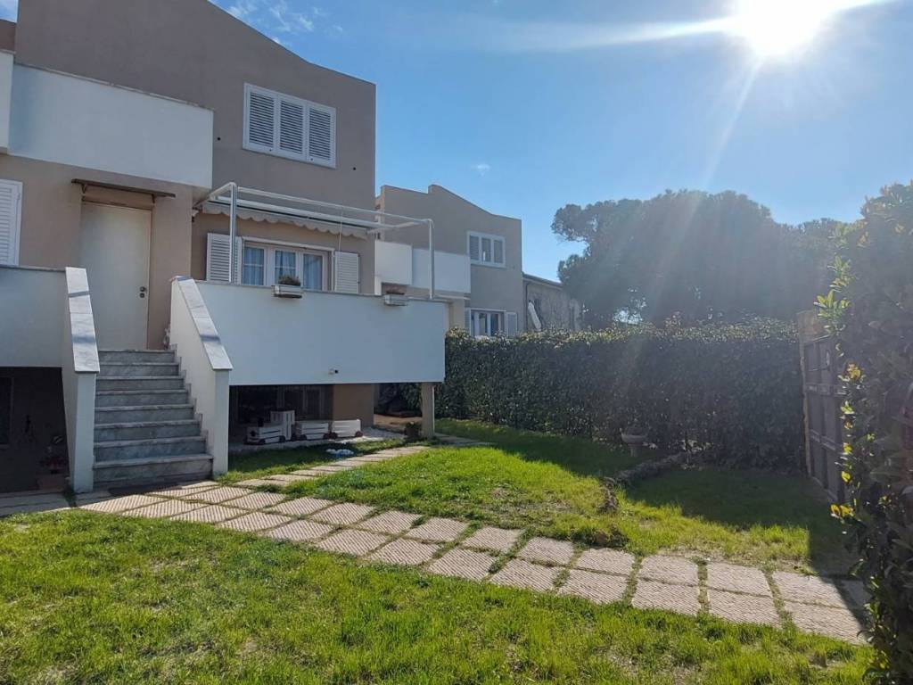 Villa a Livorno in via delle fornaci - Foto 2