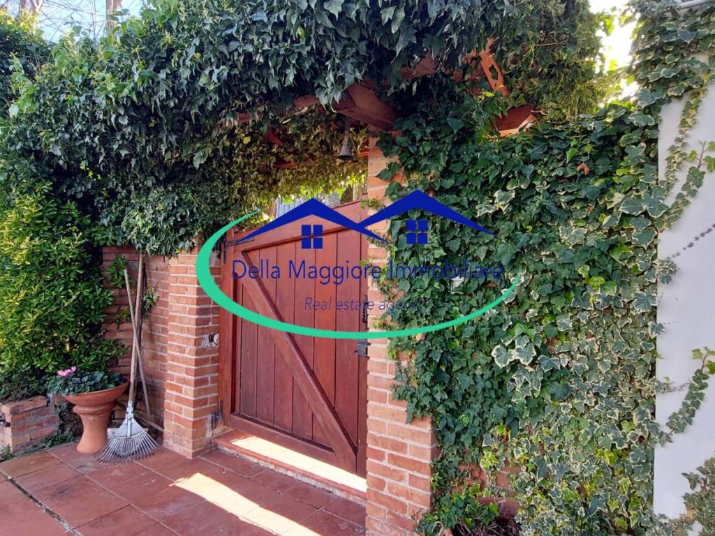 Villa a Livorno in Via della Valle Benedetta, 181 - Foto 4
