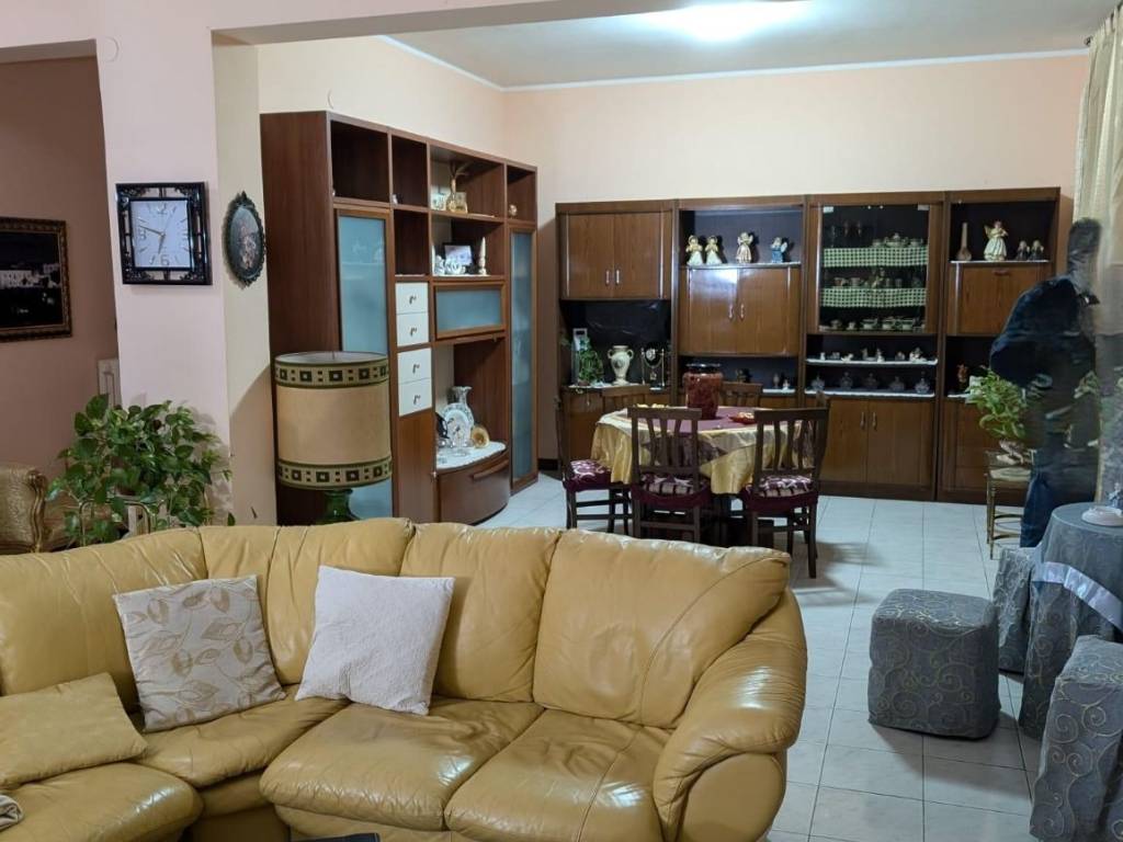 Appartamento a Cosenza in Via Pasquale Rossi, 23 - Foto 4