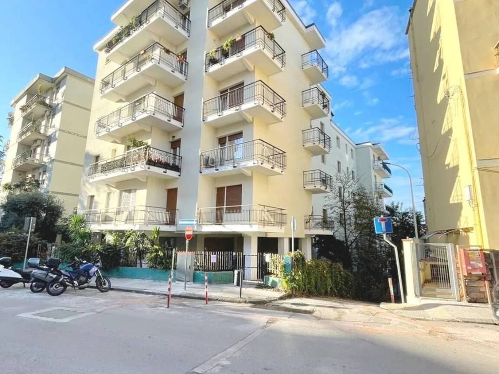 Appartamento a Sassari in Viale Goffredo Mameli, 57 - Foto 4