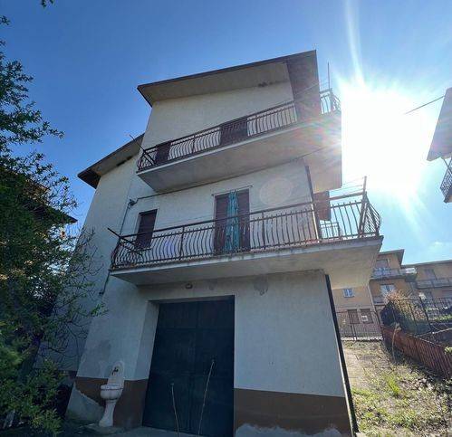 Villa a Bettola in Viale Della Vittoria - Foto 2