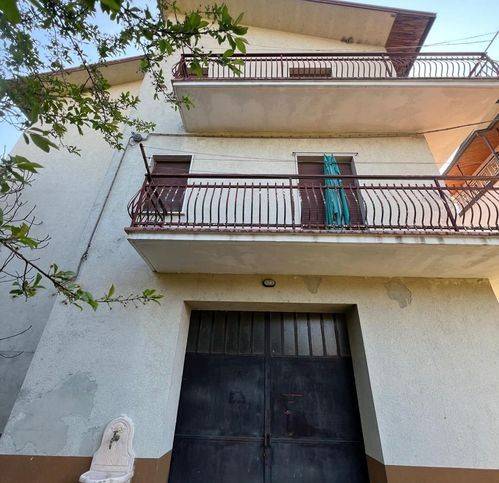 Villa a Bettola in Viale Della Vittoria - Foto 3