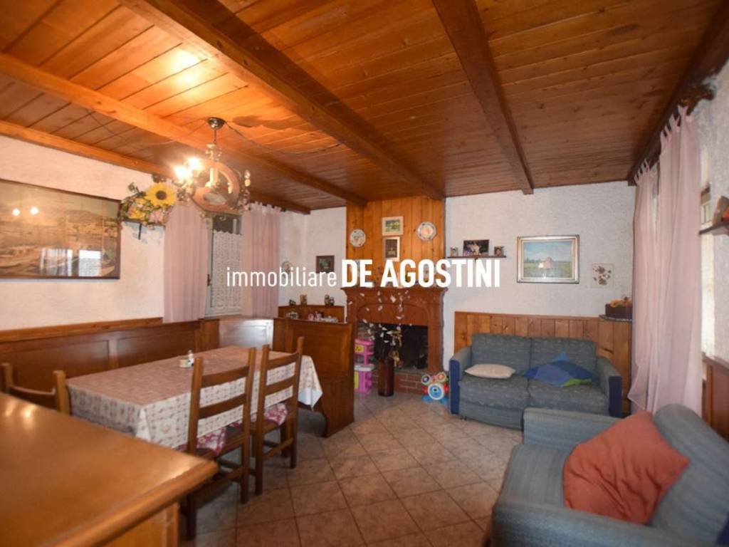 Casa indipendente a Gattico-veruno in via Montriolo 11 - Foto 2