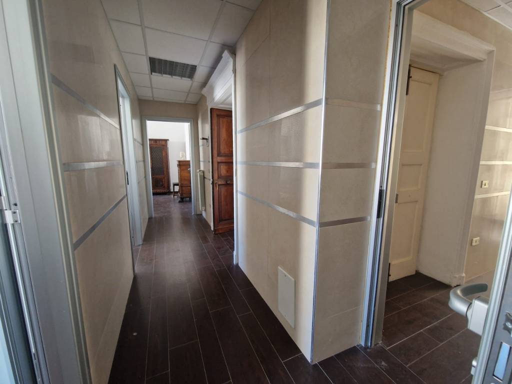 Appartamento a Isernia in Piazza San Pietro Celestino - Foto 4