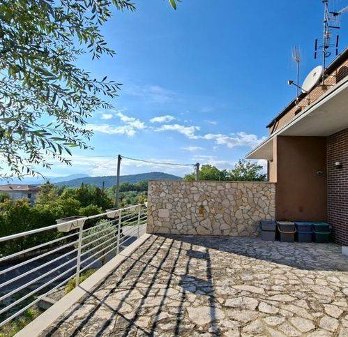 Casa indipendente a Isernia in Via Onofrio Dalla Castagna - Foto 3