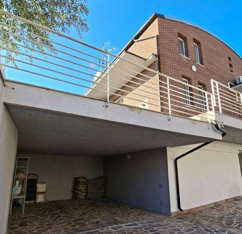 Casa indipendente a Isernia in Via Onofrio Dalla Castagna - Foto 5