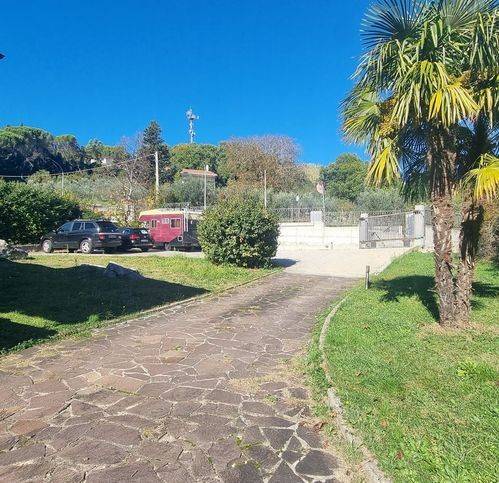 Villa a Isernia in Via G. Tedeschi - Foto 5