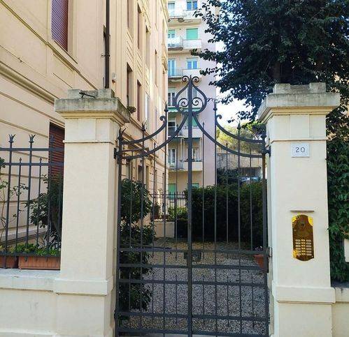 Appartamento a Genova in Via Giordano Bruno - Foto 2