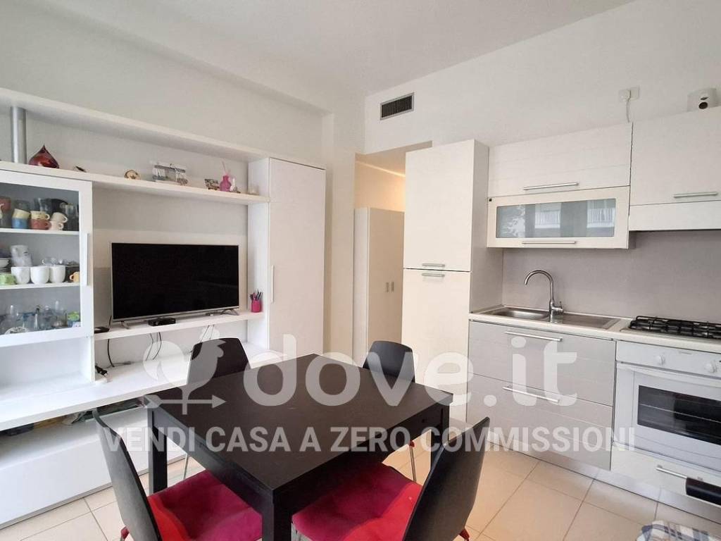 Appartamento a Rimini in Viale Regina Margherita, 197 - Foto 4