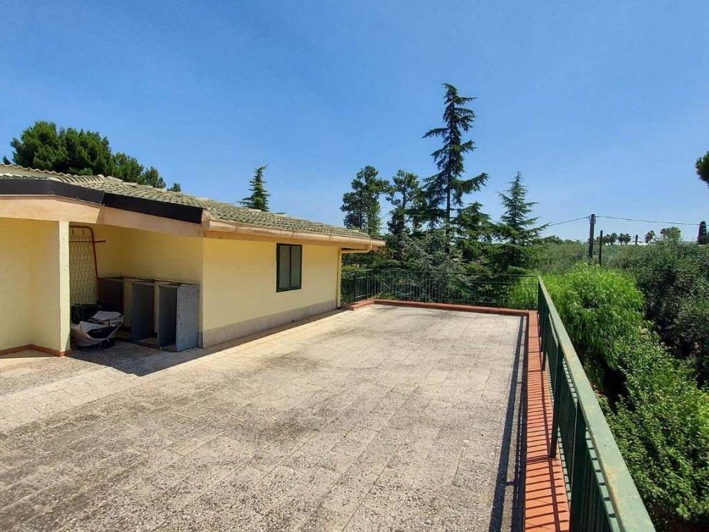 Villa a Andria in Via Monte Faraone - Foto 2