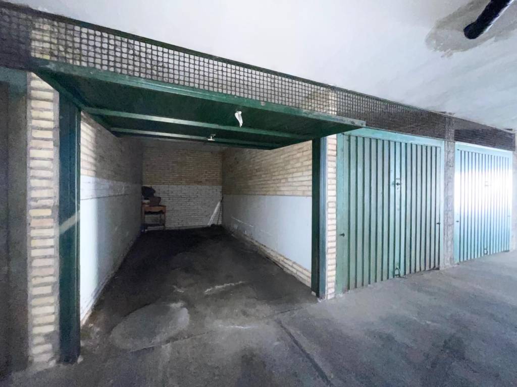 Box / garage a Terni in Via Alunno - Foto 4