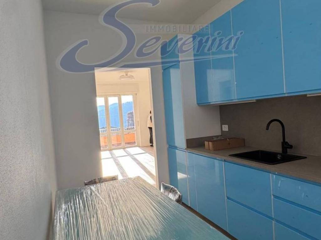 Appartamento a Cernobbio in Via Vittorio Emanuele - Foto 2