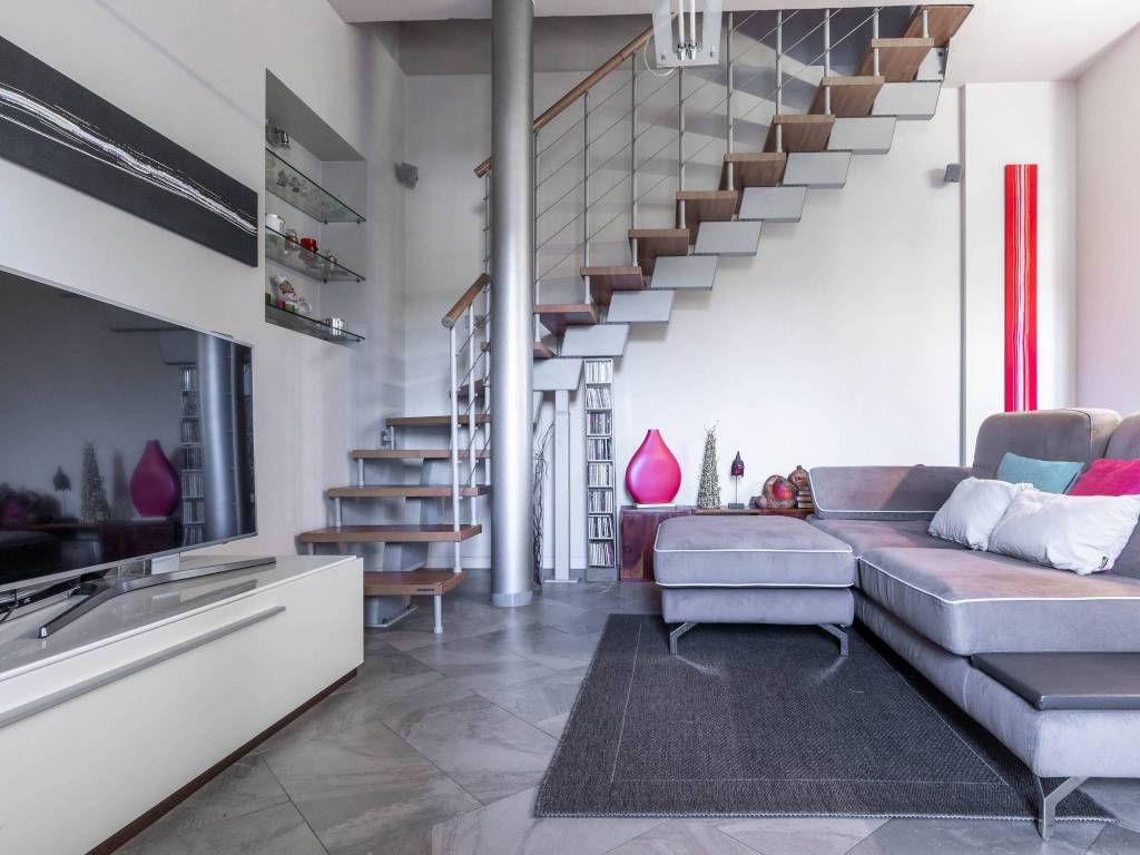 Casa indipendente a Sesto calende in Via Golasecca, 32 - Foto 5