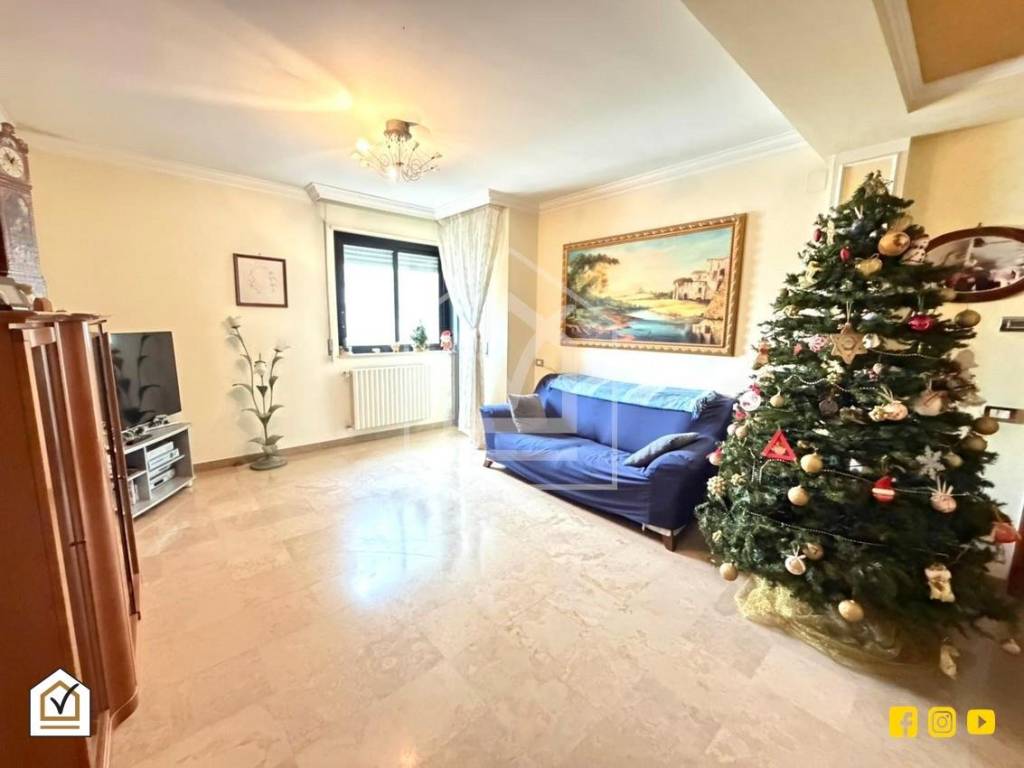 Appartamento a Noicattaro in Via Martiri della Carità - Foto 2
