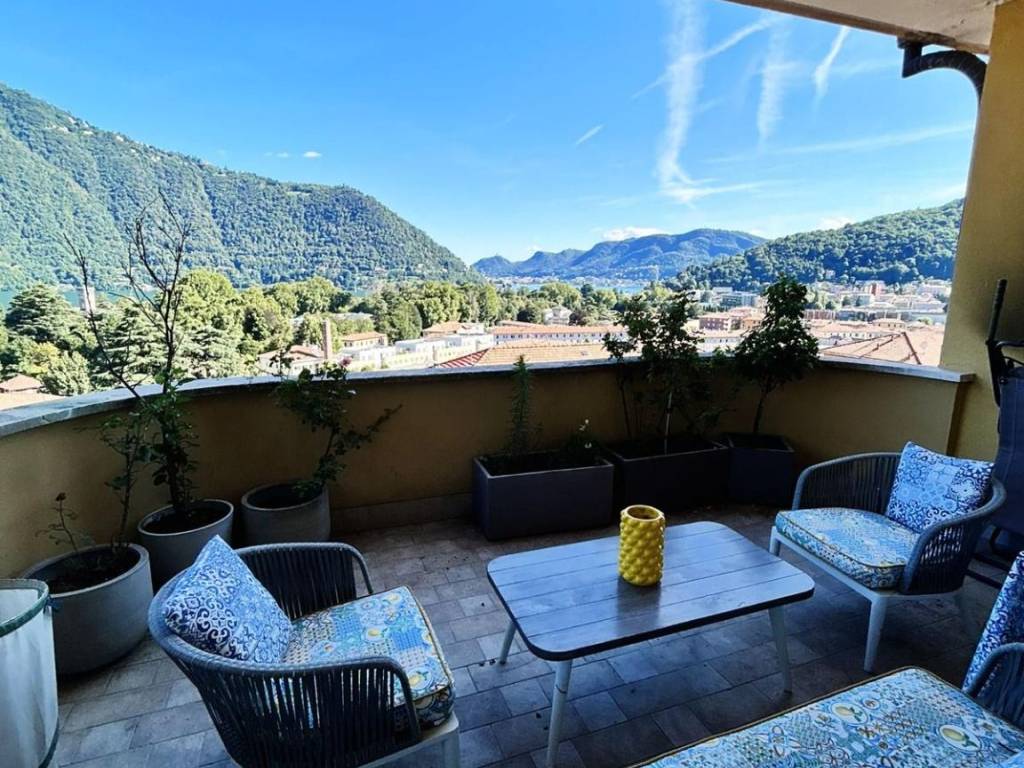 Appartamento a Cernobbio in Via 25 Aprile - Foto 2