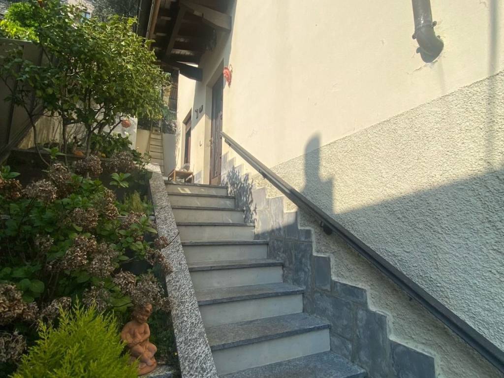 Villa a Valsolda in Via Statale - Foto 2