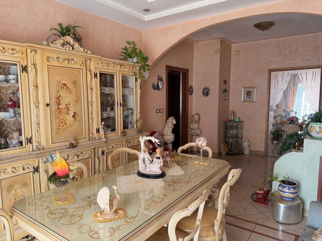 Appartamento a Gravina di catania in Viale dell'Autonomia, 11 - Foto 3