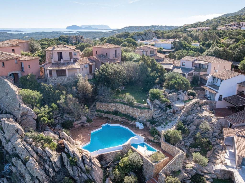 Villa a Arzachena in Via della Pantogia, 17 - Foto 3