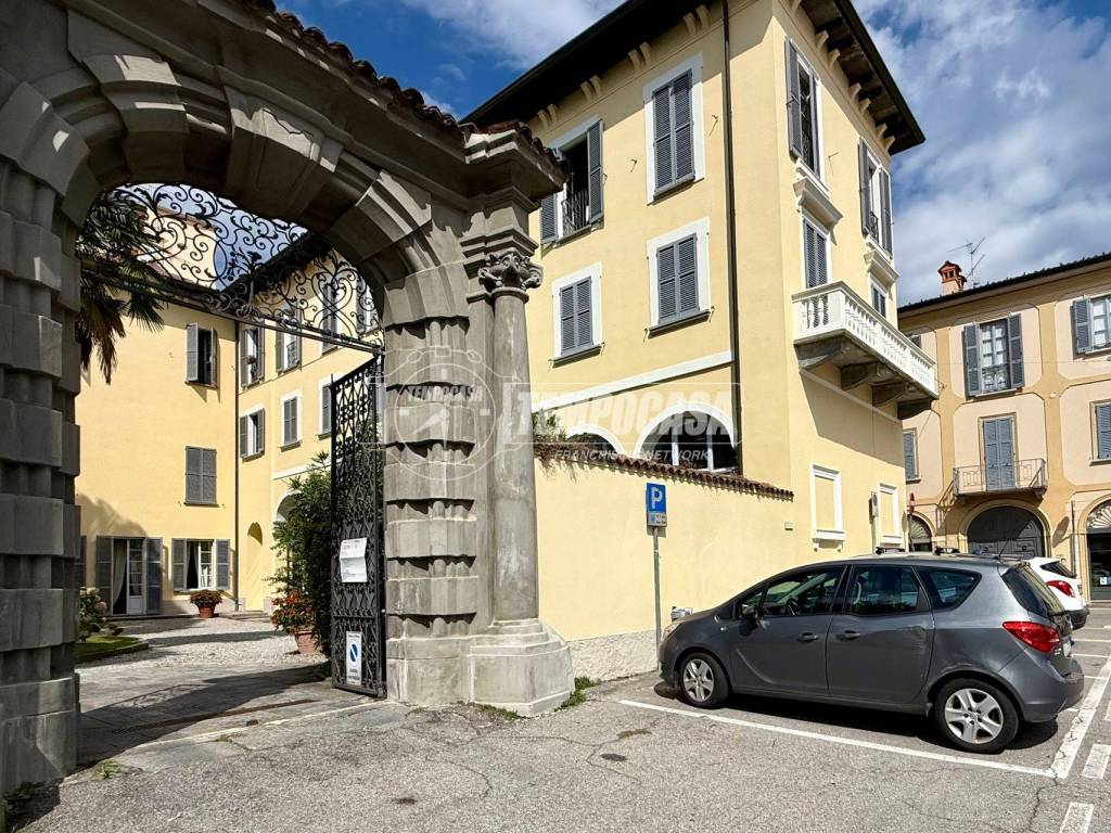 Appartamento a Merate in Via Sant'Ambrogio 20 - Foto 2