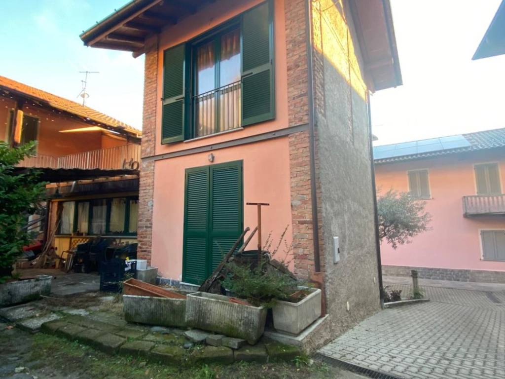 Casa indipendente a Comabbio in Via ai Monti - Foto 3