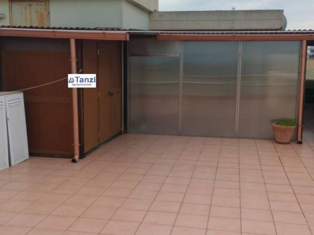Attico / mansarda a Barletta in Via Adua - Foto 4