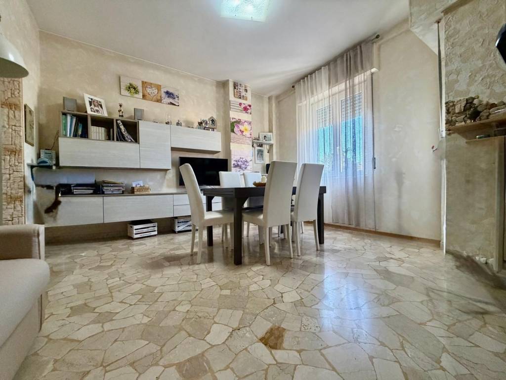 Appartamento a Olgiate comasco in Via Achille Grandi - Foto 5