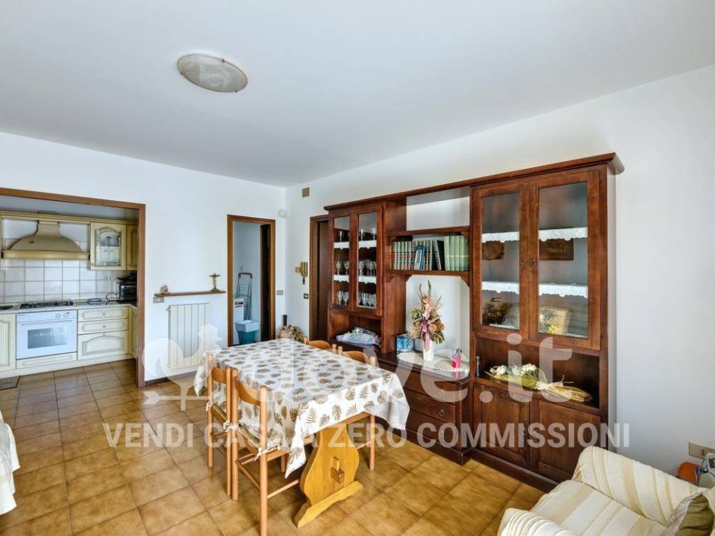 Appartamento a Besozzo in Via Beolchi, 22 - Foto 4