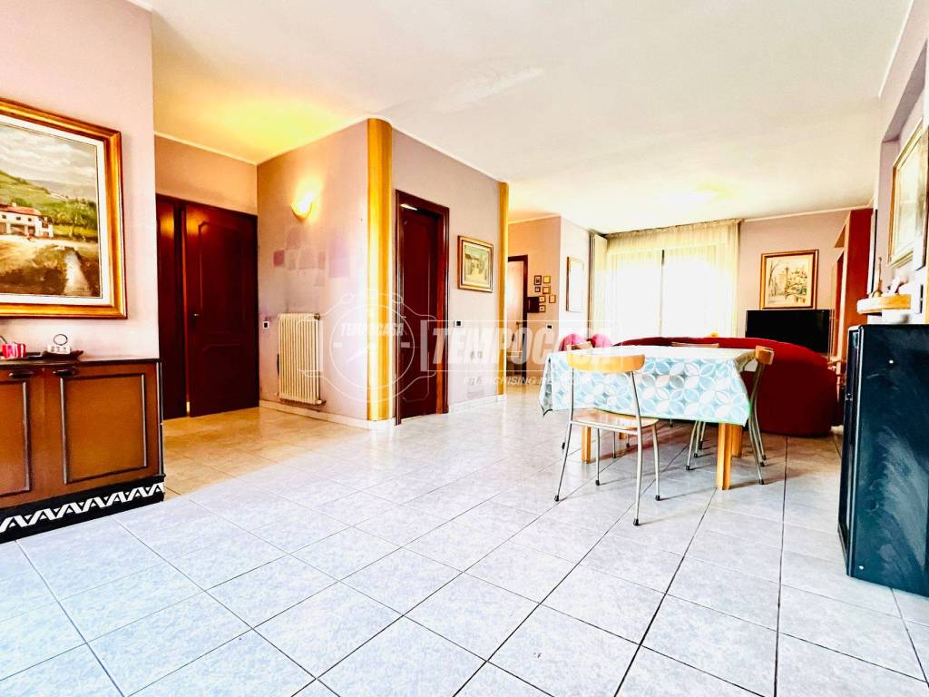 Villa a Lonate pozzolo in Via Giacomo Matteotti, 74 - Foto 3