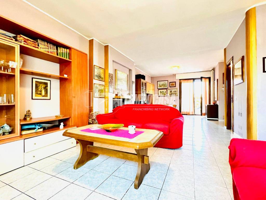 Villa a Lonate pozzolo in Via Giacomo Matteotti, 74 - Foto 4
