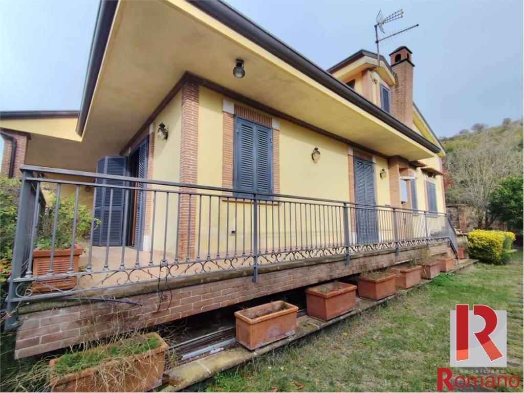 Villa a Castel morrone in via Abbatella, 10 - Foto 3