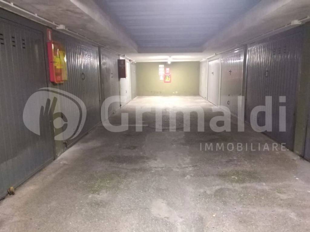 Box / garage a Cusano milanino in Via Isonzo , 12 - Foto 4