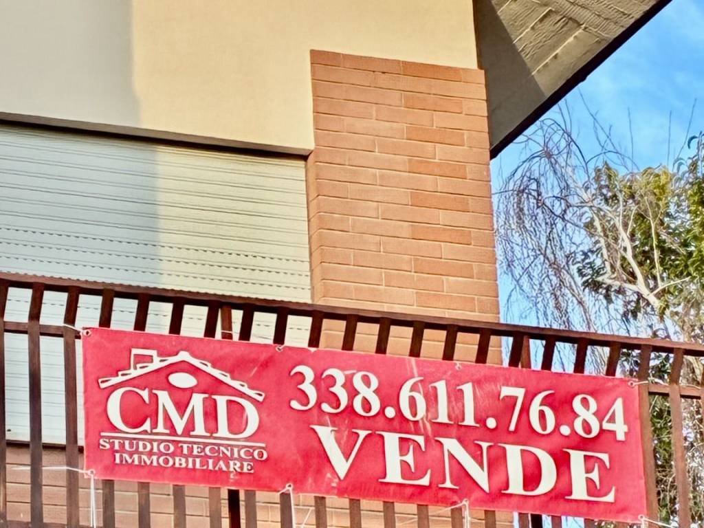 Villa a Castelnuovo di porto in Via Antonino Falzini - Foto 2