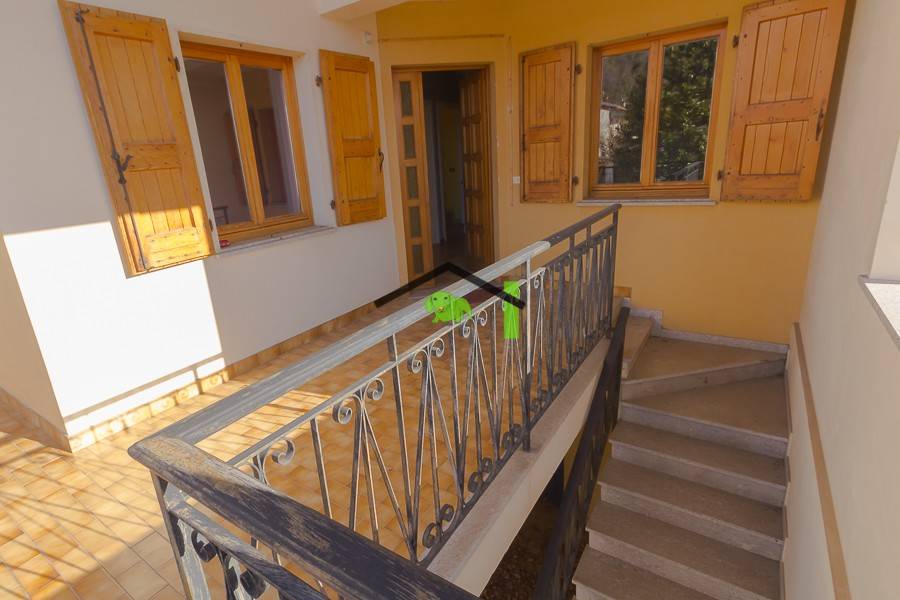 Villa a Pinzano al tagliamento in Viale Vittorio Veneto, 1 - Foto 4
