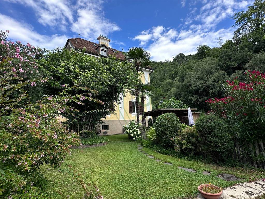 Villa a Bolzano in Via Miramonti - Foto 2