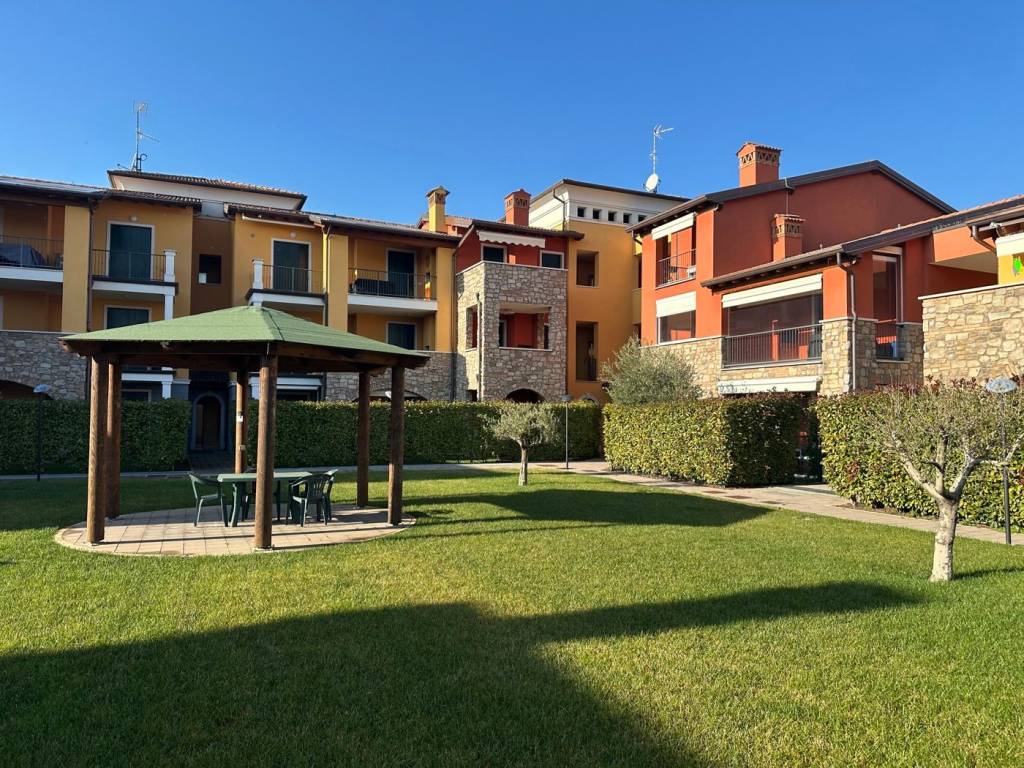 Appartamento a Sirmione in Via L. Da Vinci, 31 - Foto 2