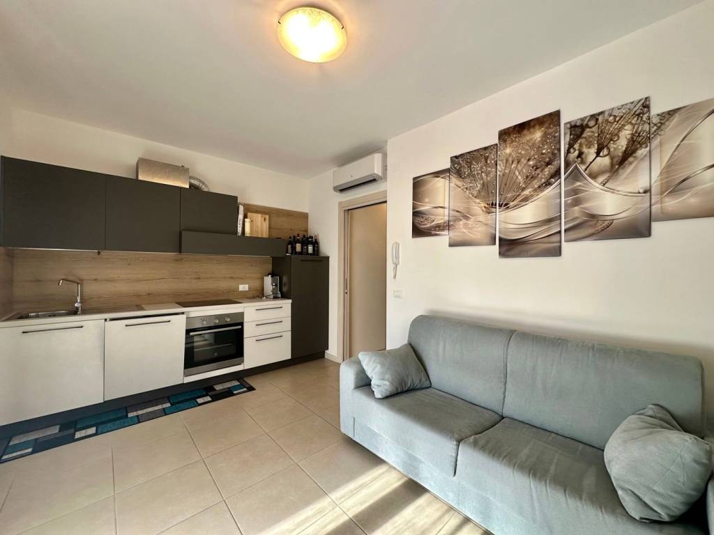 Appartamento a Sirmione in Via L. Da Vinci, 31 - Foto 3