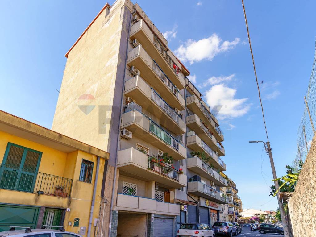 Appartamento a Catania in Via Wzì, 137 - Foto 2