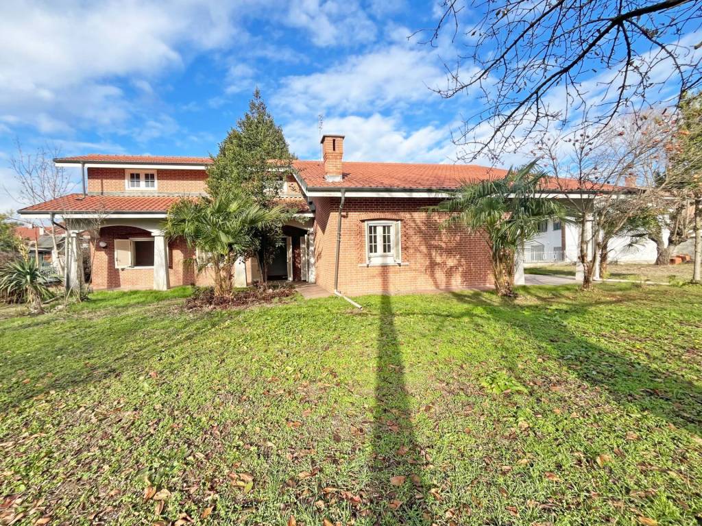 Casa indipendente a Scalenghe in VIA BURIASCO - Foto 3