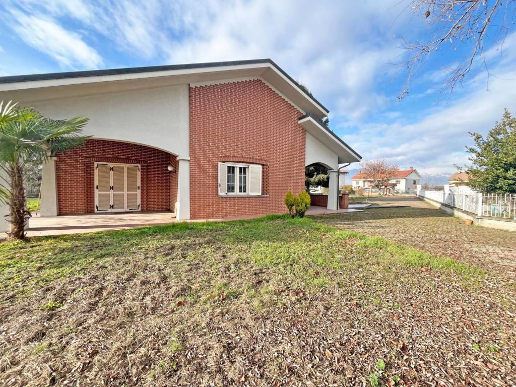 Casa indipendente a Scalenghe in VIA BURIASCO - Foto 4