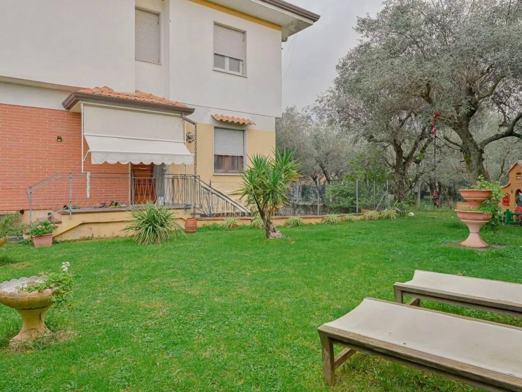 Villa a Seravezza in Via Borgo Terrinchesi, - Foto 5