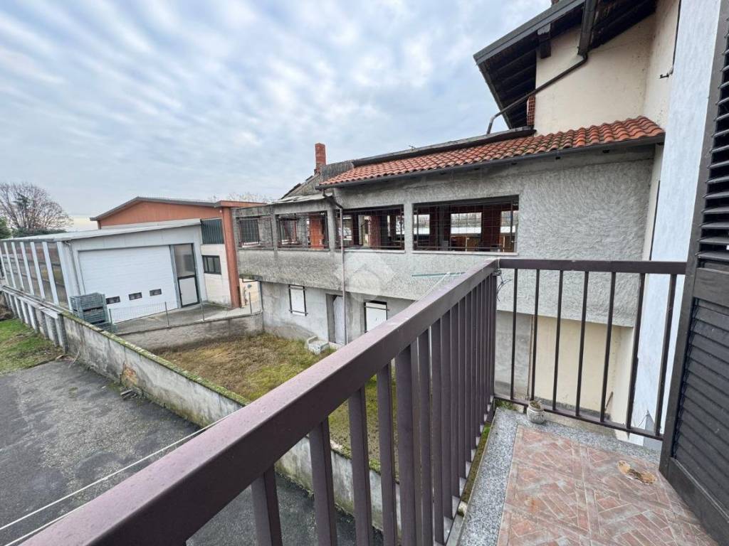 Appartamento a Oleggio in Via Novara, 119 - Foto 4