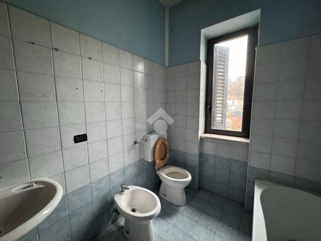 Appartamento a Oleggio in Via Novara, 119 - Foto 3