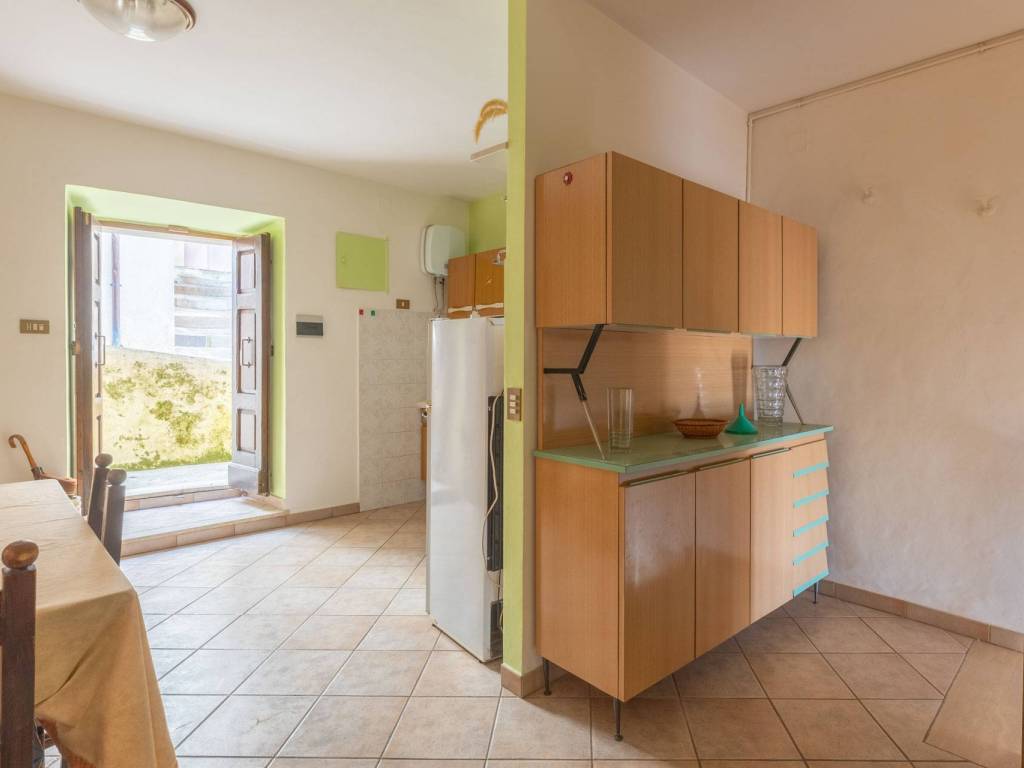 Appartamento a Poggio bustone in Via Umberto I - Foto 5