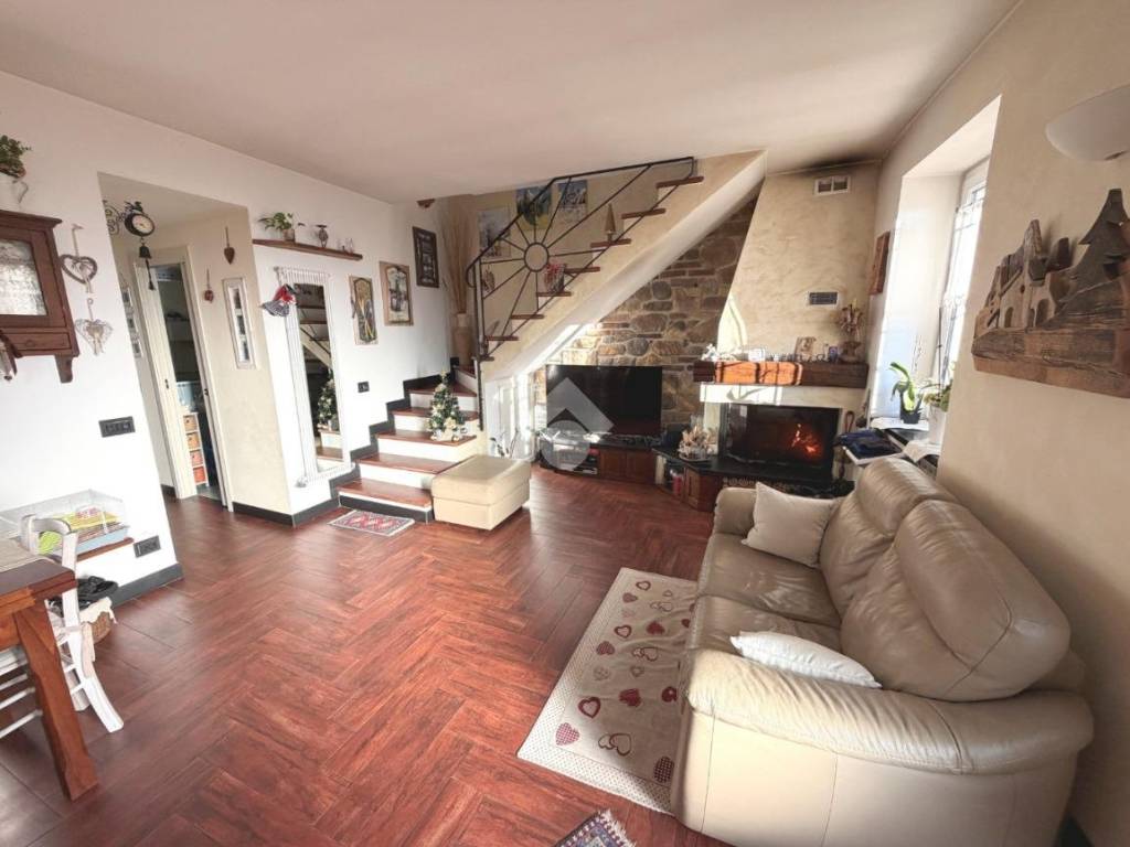 Villa a Serra riccò in Via Domenico Carli, 118 - Foto 2