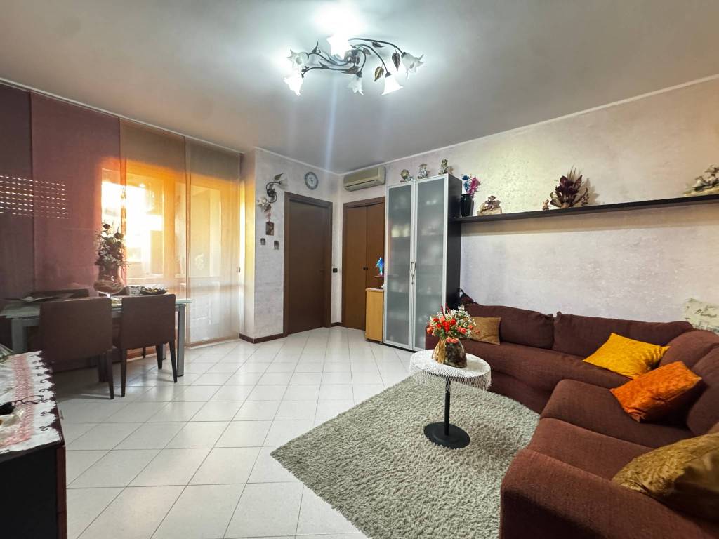 Appartamento a Tavazzano con villavesco in Via Giuseppe Di Vittorio, 6 - Foto 4