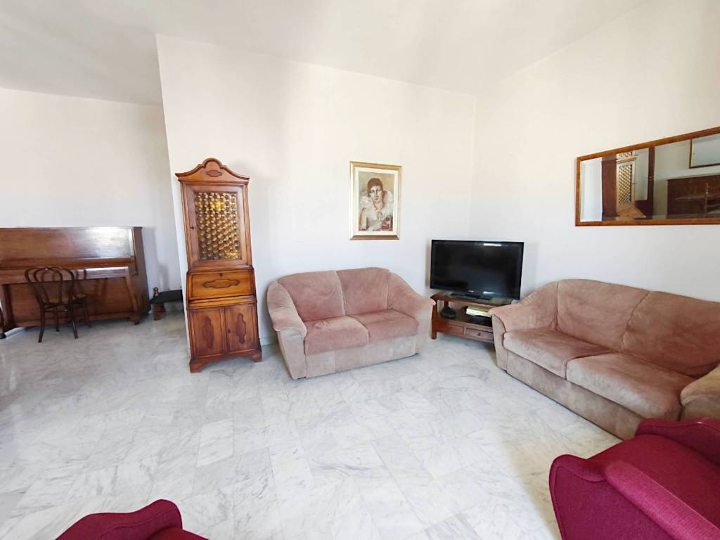 Appartamento a Brindisi in Viale Aldo Moro - Foto 4